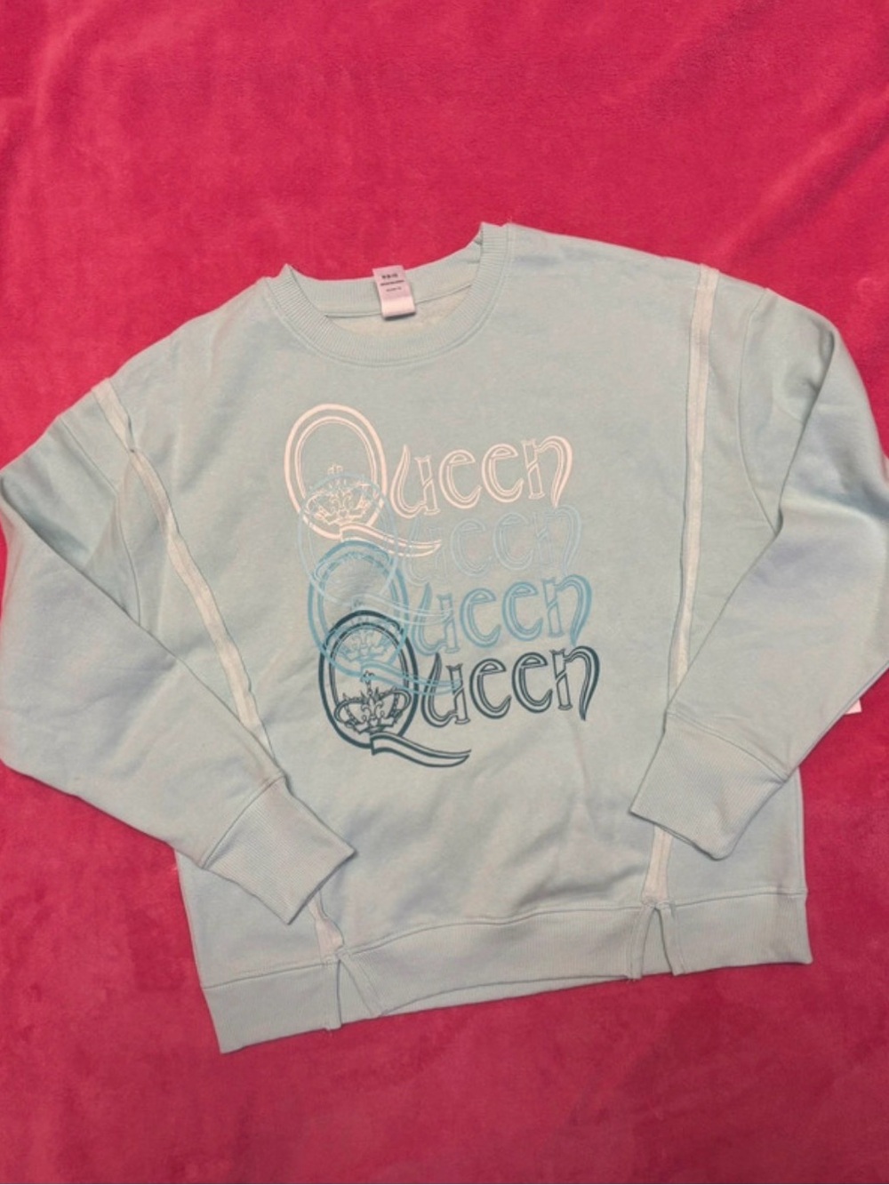 Queen Graphic Light Blue Crewneck Sweatshirt